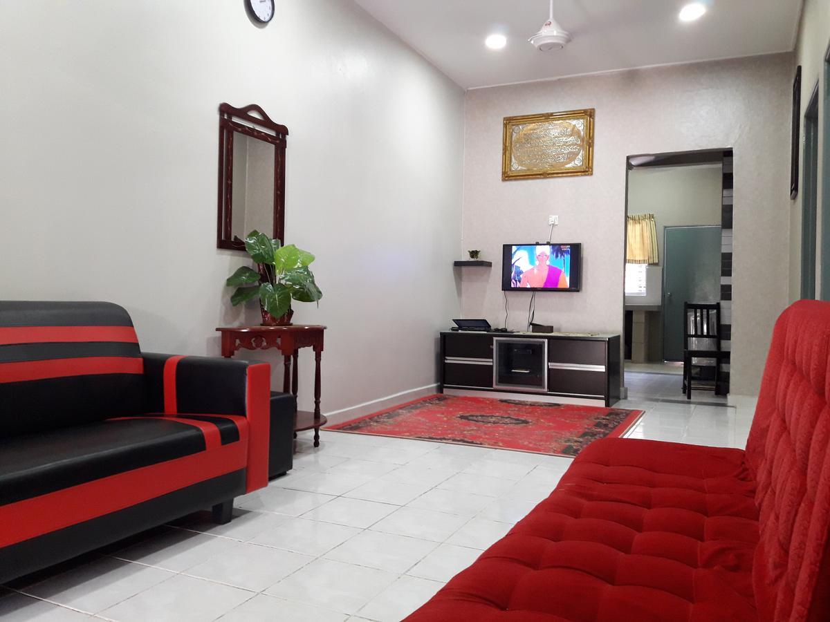 Homestay Bahau Jempol Esterno foto
